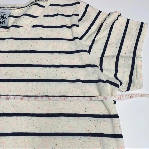 Sara Bergman Striped Slit Hem Pocket Top - Picture 4 of 6